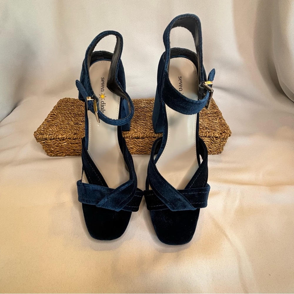 Seven Dials Blue Velvet Block Heel - Picture 2 of 3